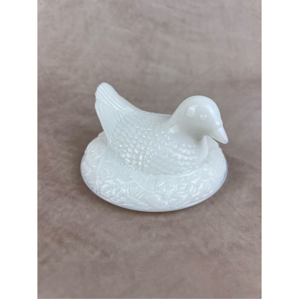 Vintage Avon Bird Milk Glass Hen on Nest